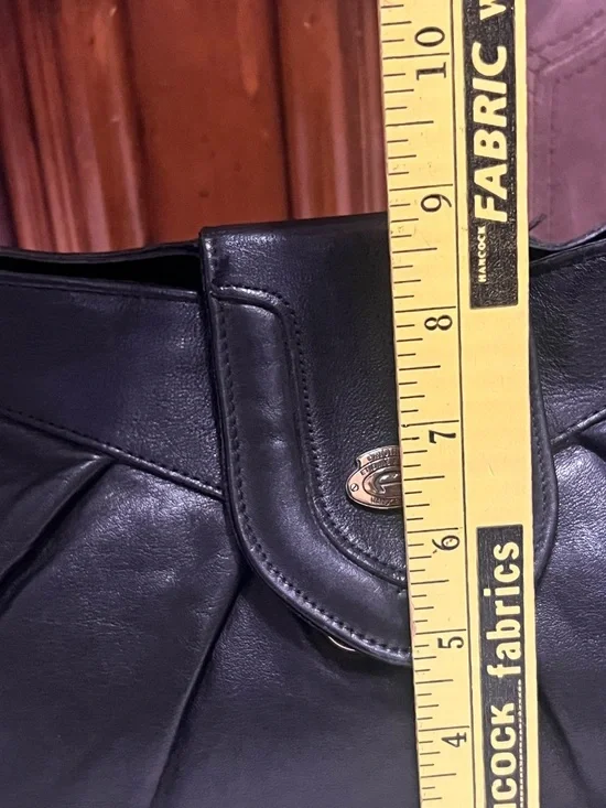 Etienne Aigner Black Leather Shoulder Bag - Picture 11 of 14